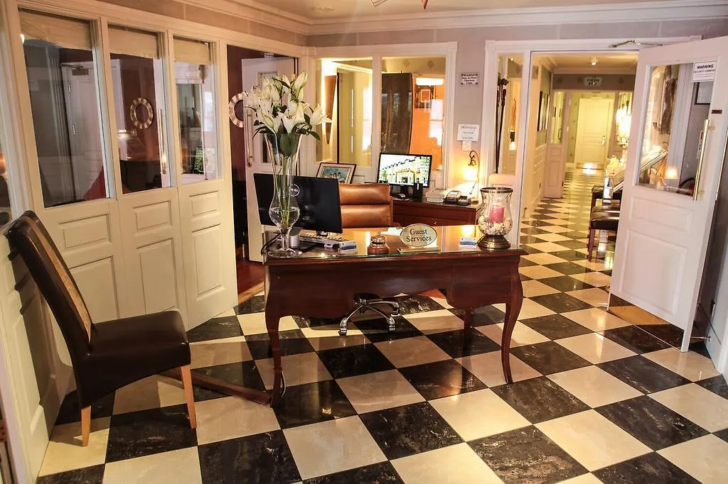 The Fairview Boutique Hotel كيلارني