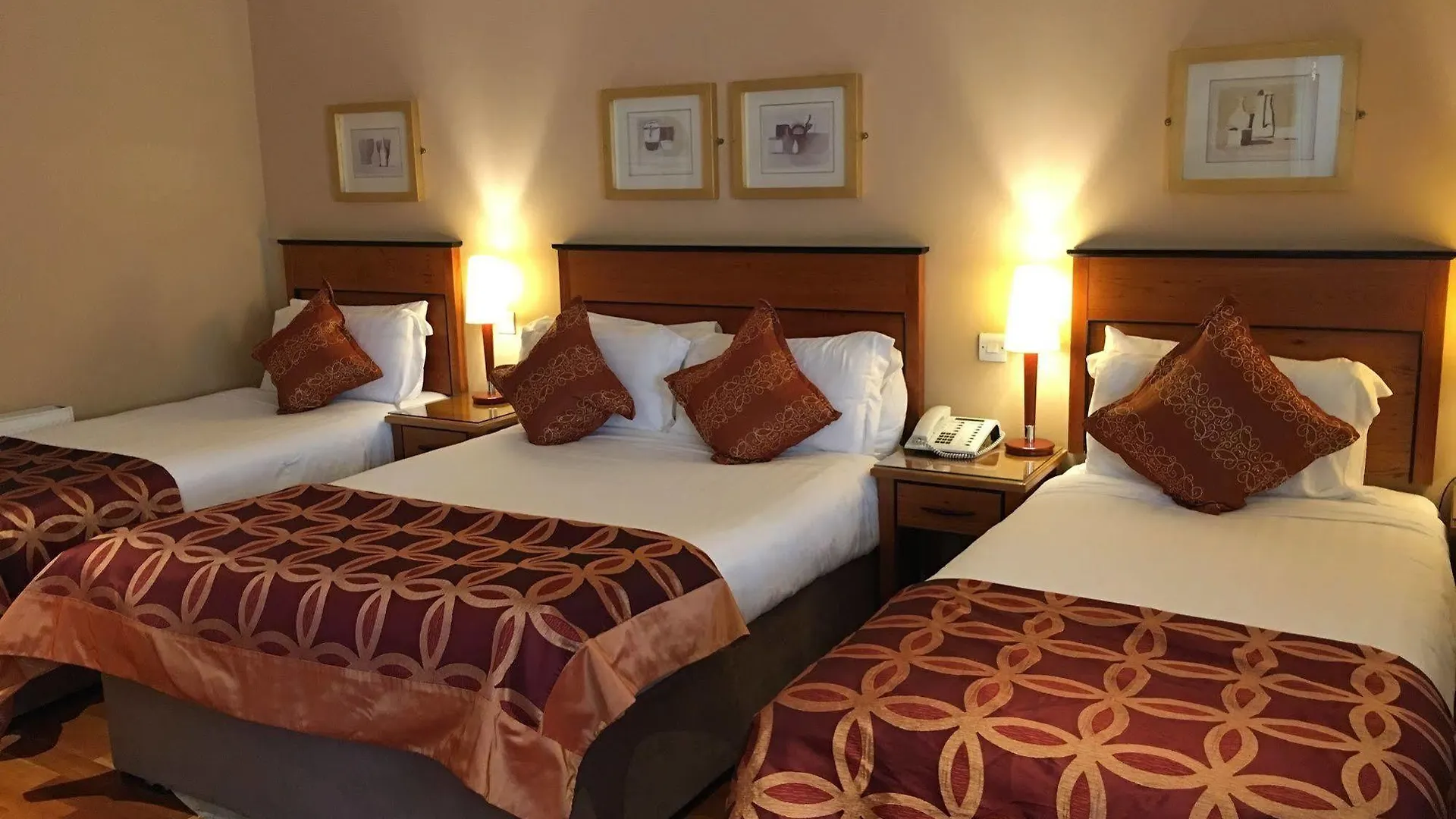 The Fairview Boutique Hotel كيلارني