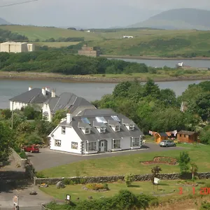 Rosmo House 3* Westport